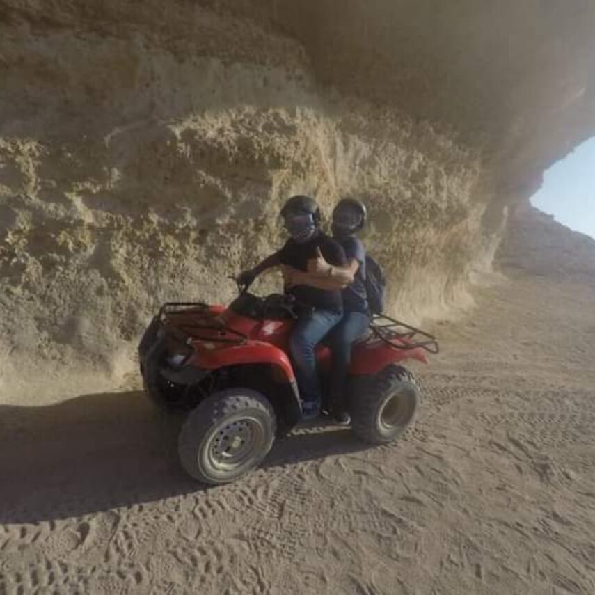 Сафари на квадроциклах в Макади на море