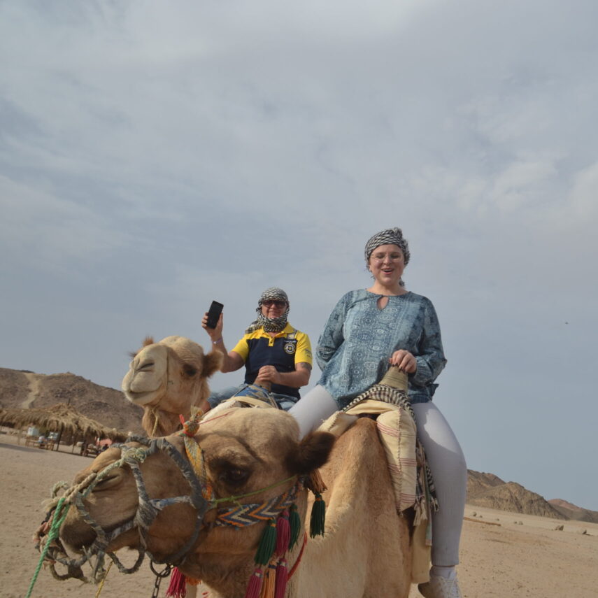 Джип сафари в Хургаде — утренний тур или вечер с ужином в пустыне