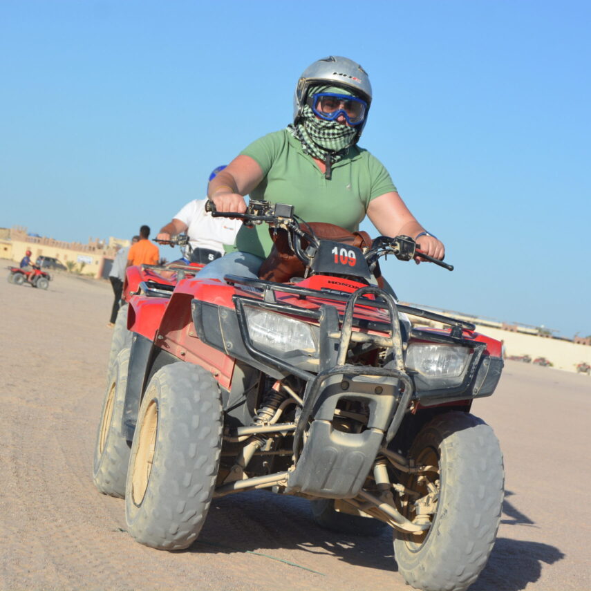 Мото сафари в Хургаде — утренний тур или вечер с ужином