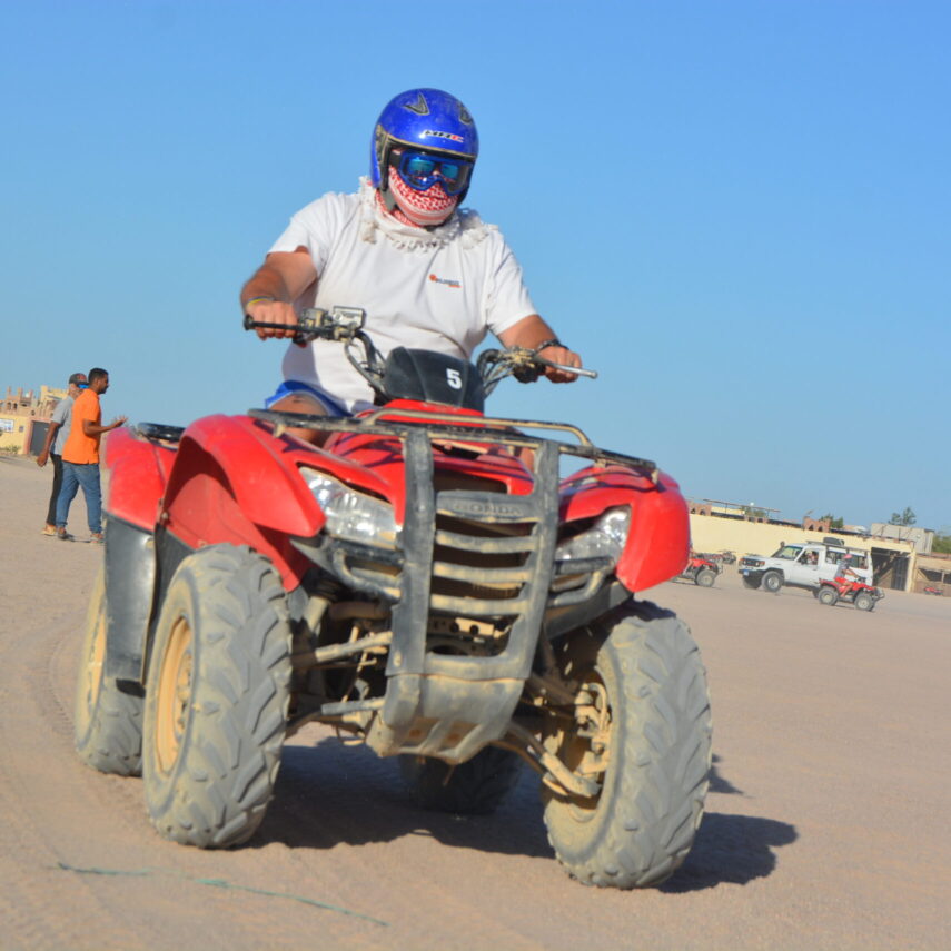 Мото сафари в Хургаде — утренний тур или вечер с ужином